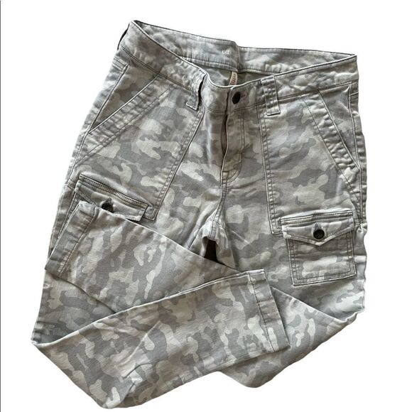 Khakis by GAP gray/ green camo cargo pants, size 6 R - Picture 4 of 6